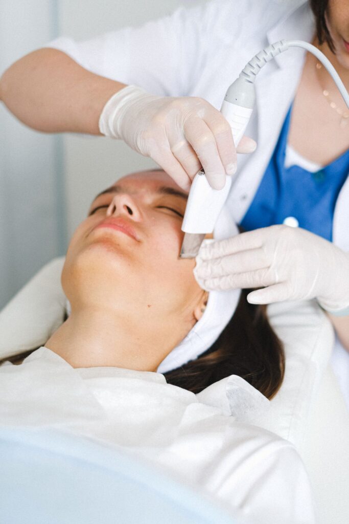 Best Dermatologist in Airoli for Skin Hair Body Treatment Specialist"